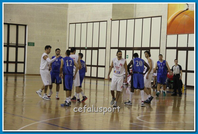 121223 Aquila 132_tn.jpg